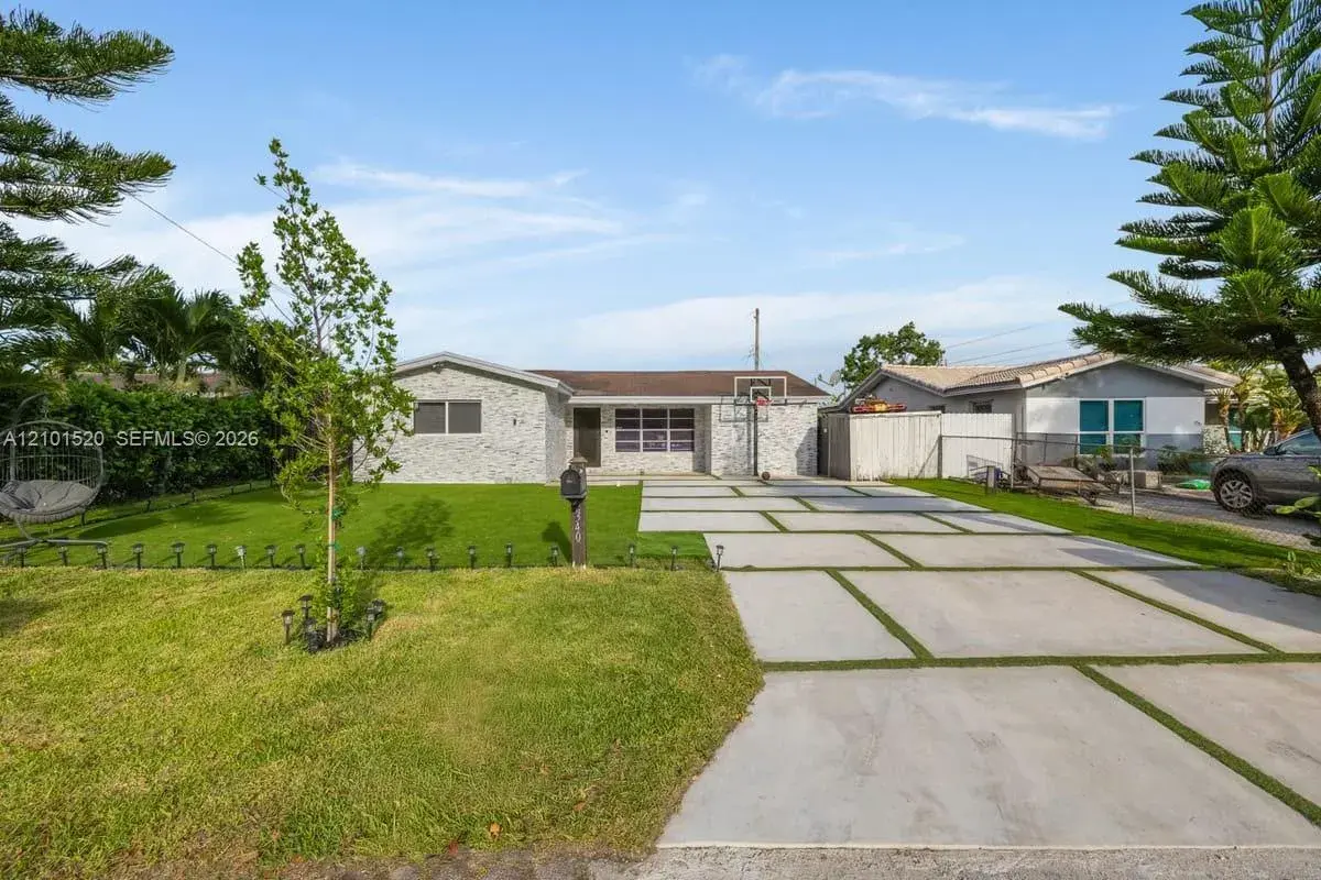 4 bedroom 2 bath Residential Lease for rent at 2340 N 66th Ter, Hollywood FL 33024