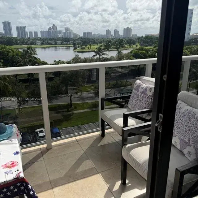 1 bedroom 1 bath Residential Lease for rent at 3675 N Country Club Dr # 705, Aventura FL 33180