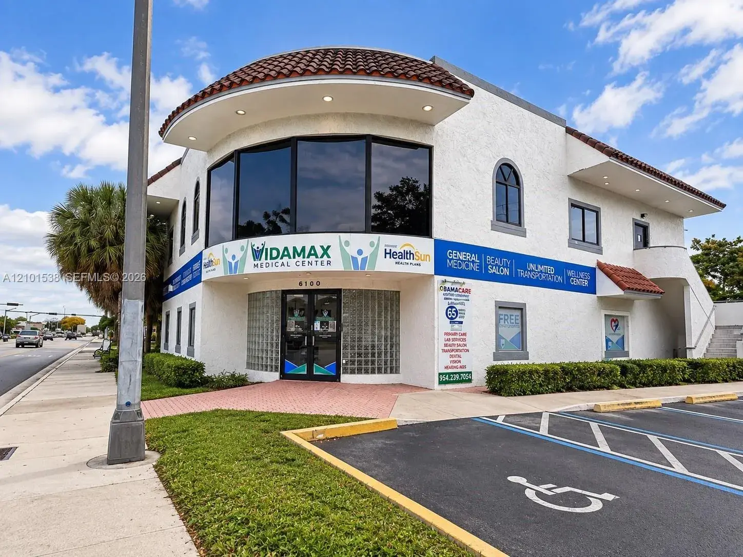 Commercial Sale for sale at 6109 Pembroke Rd, Hollywood FL 33023