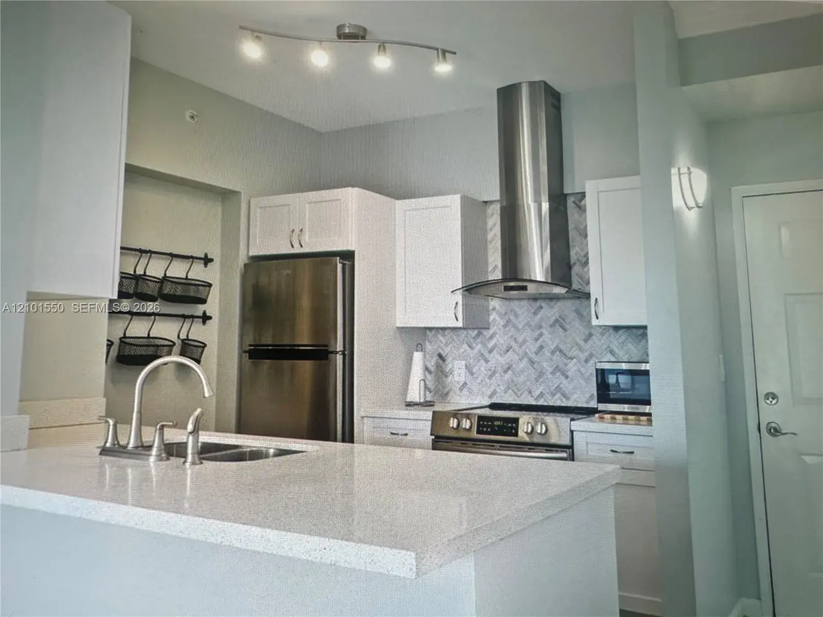 1919 Van Buren St # 812A, Hollywood FL 33020