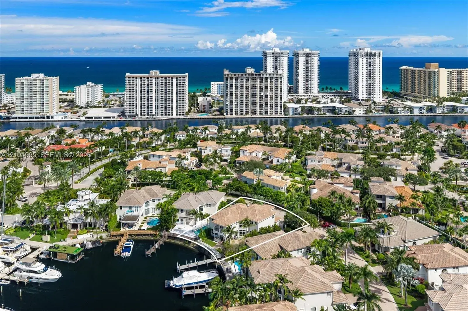 6 bedroom 4 bath Residential for sale at 1426 Commodore Way, Hollywood FL 33019