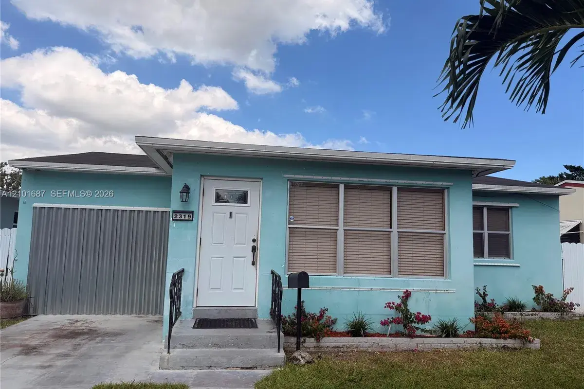 2319 Taft St, Hollywood FL 33020