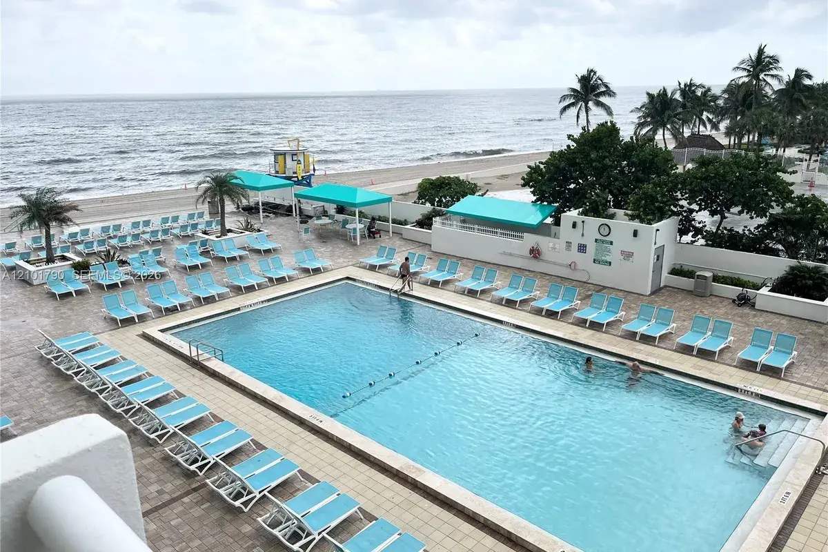 3725 S Ocean Dr # 406, Hollywood FL 33019