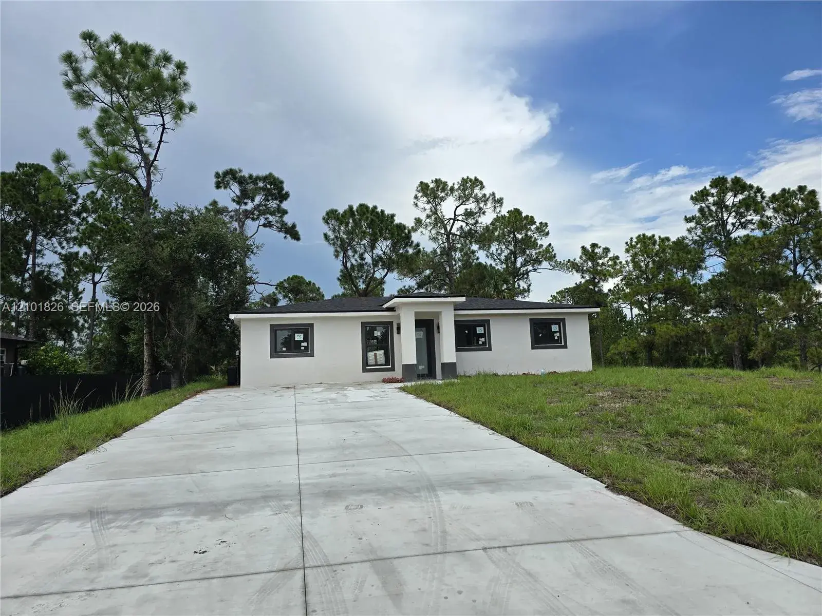 4 bedroom 3 bath Residential for sale at 1031 E Hansen, Lehigh Acres FL 33974