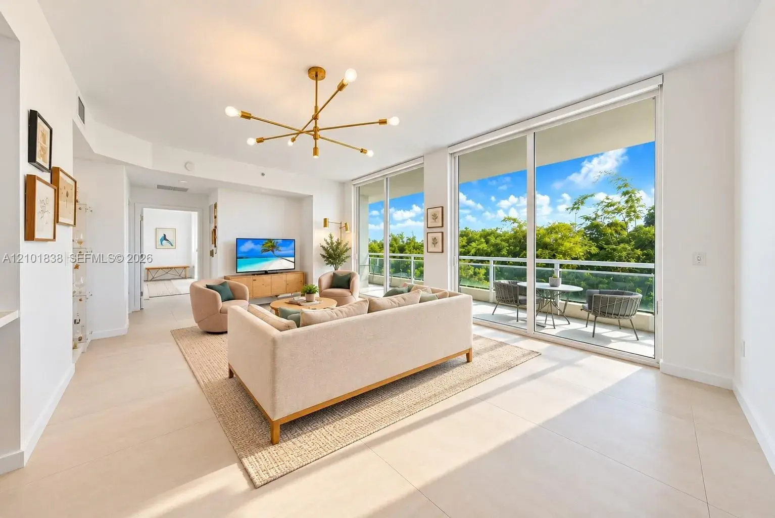 2 bedroom 2 bath Residential for sale at 2020 Prairie Ave # 404, Miami Beach FL 33139