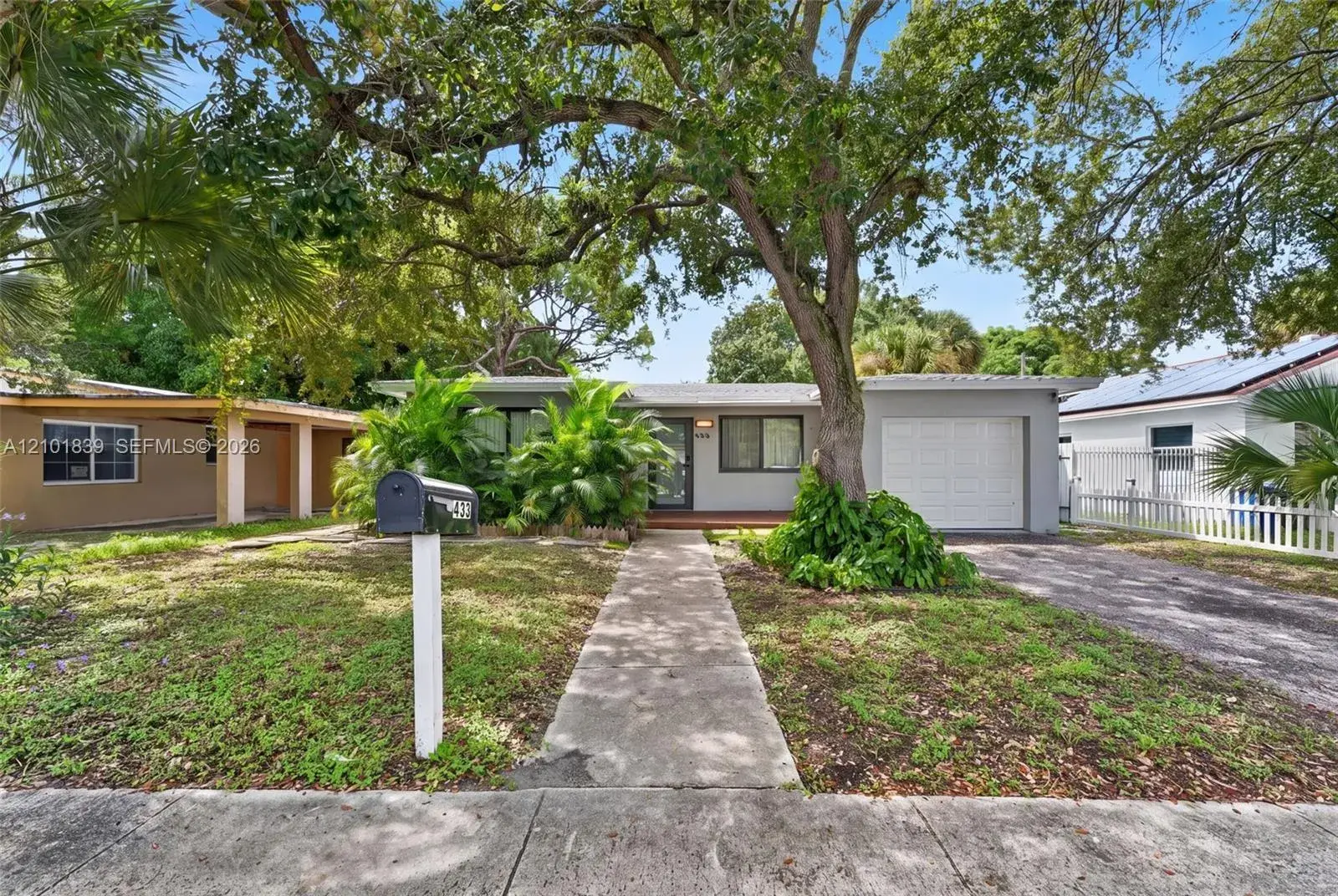 433 NW 15th Way, Fort Lauderdale FL 33311