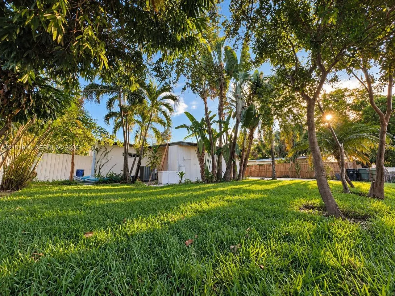 3 bedroom 3 bath Residential for sale at 3130 SW 14th St, Fort Lauderdale FL 33312