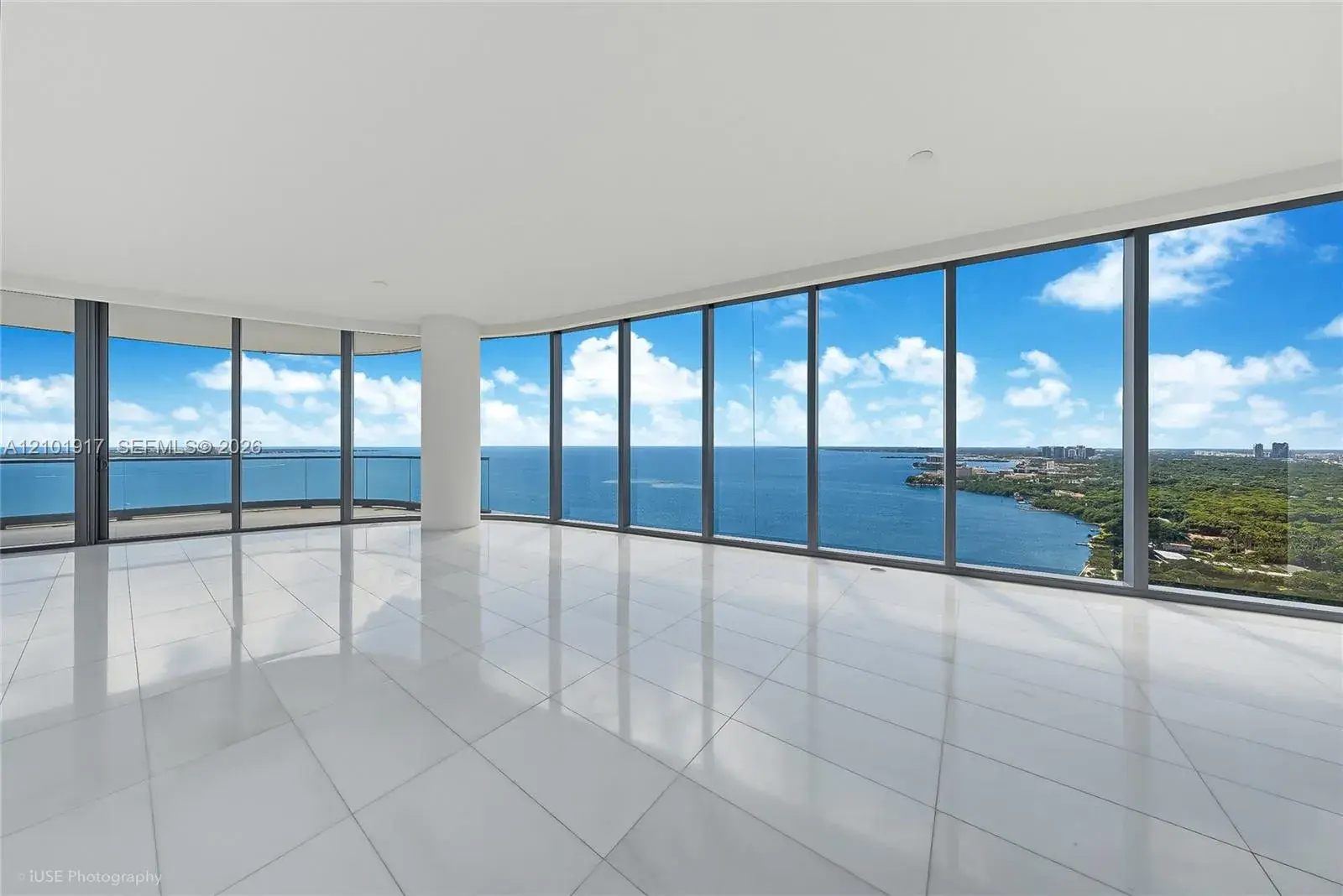 4 bedroom 4 bath Residential for sale at 175 SE 25 RD # 3002, Miami FL 33129