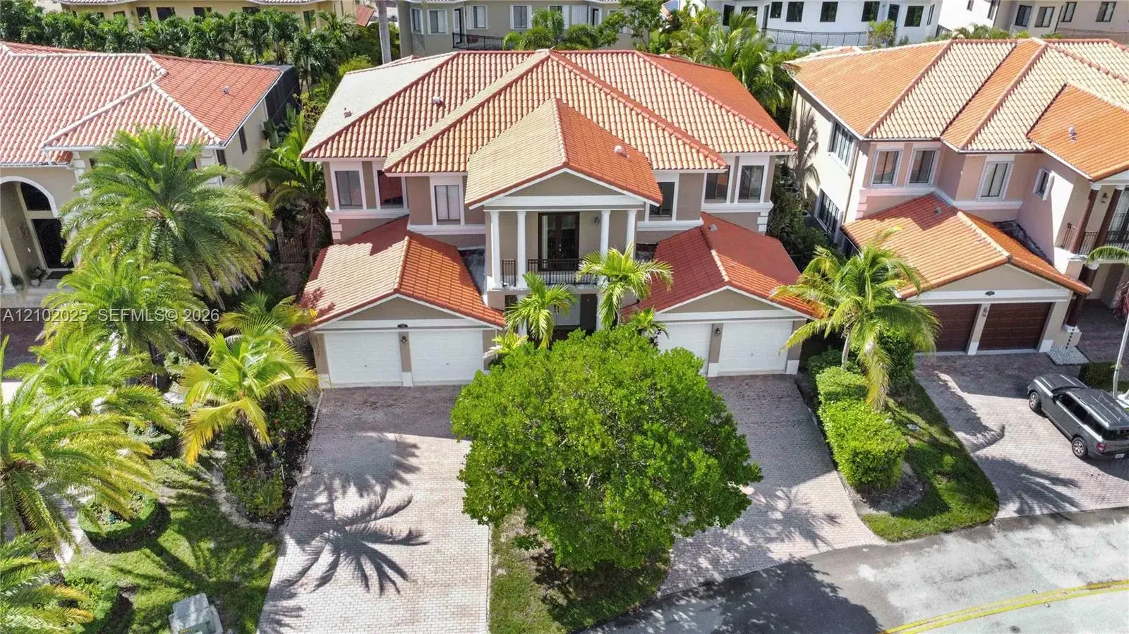 5 bedroom 4 bath Residential for sale at 7846 SW 195th St, Cutler Bay FL 33157