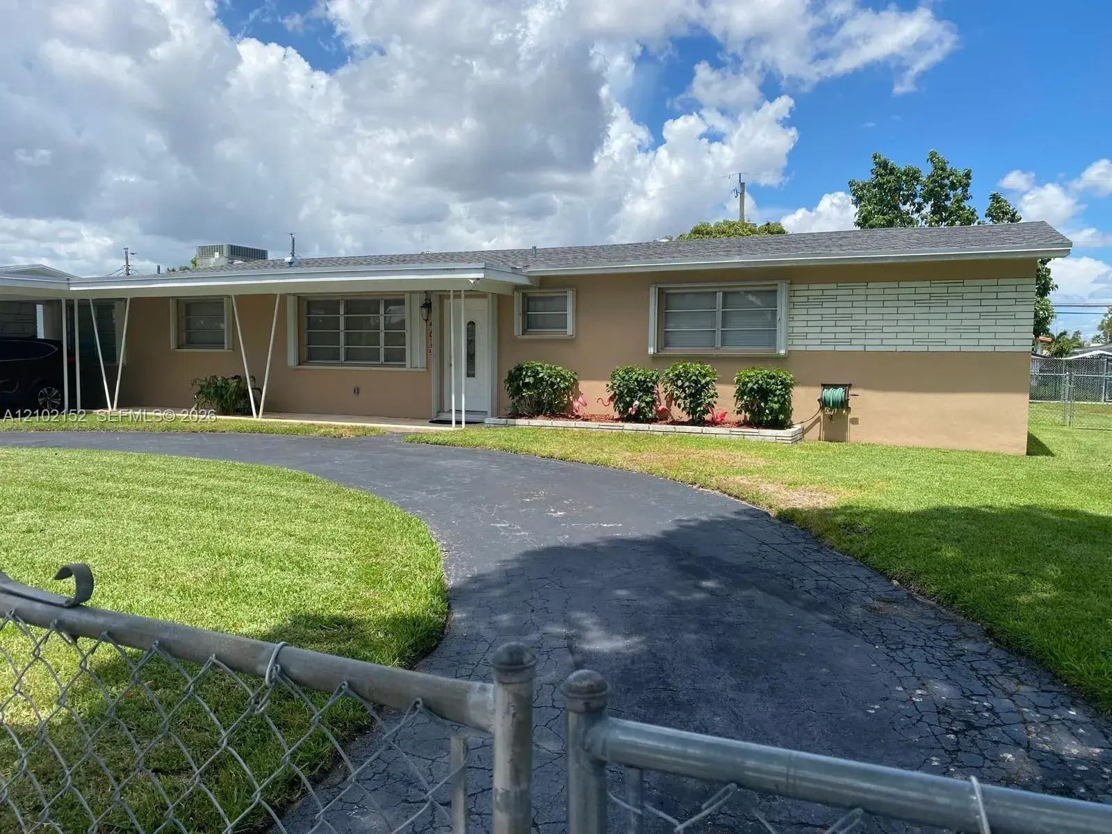 4 bedroom 2 bath Residential for sale at 467 W 43rd Pl, Hialeah FL 33012
