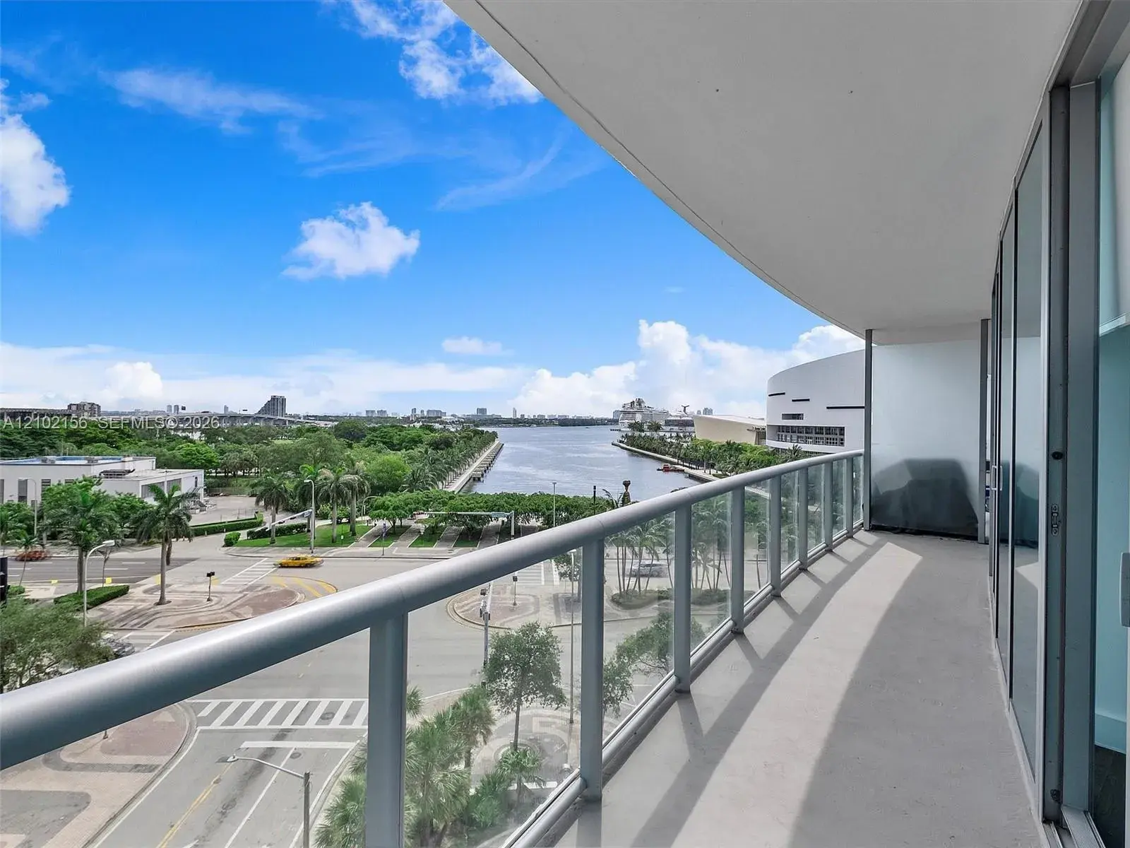 2 bedroom 2 bath Residential for sale at 888 Biscayne Blvd # 612, Miami FL 33132