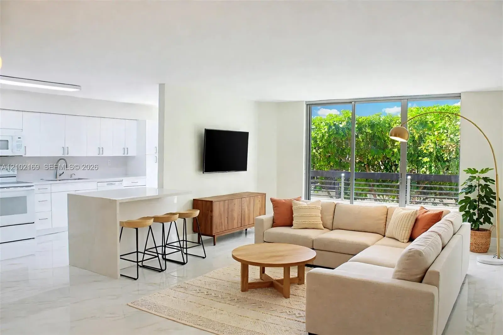 2 bedroom 2 bath Residential for sale at 19101 NE 36th Ct # 302, Aventura FL 33180