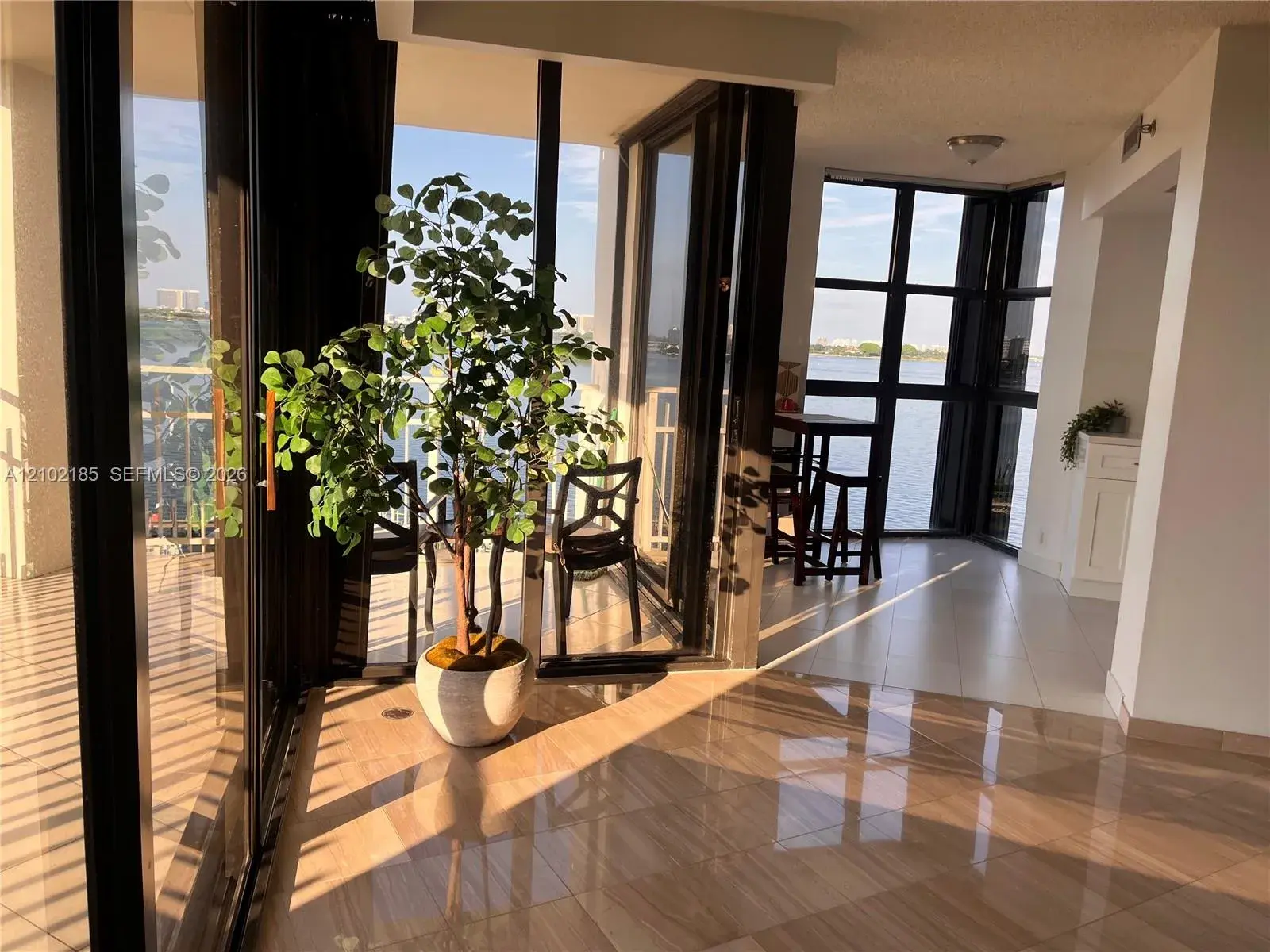 2 bedroom 2 bath Residential for sale at 4000 NE Towerside Ter # 1101, Miami FL 33138