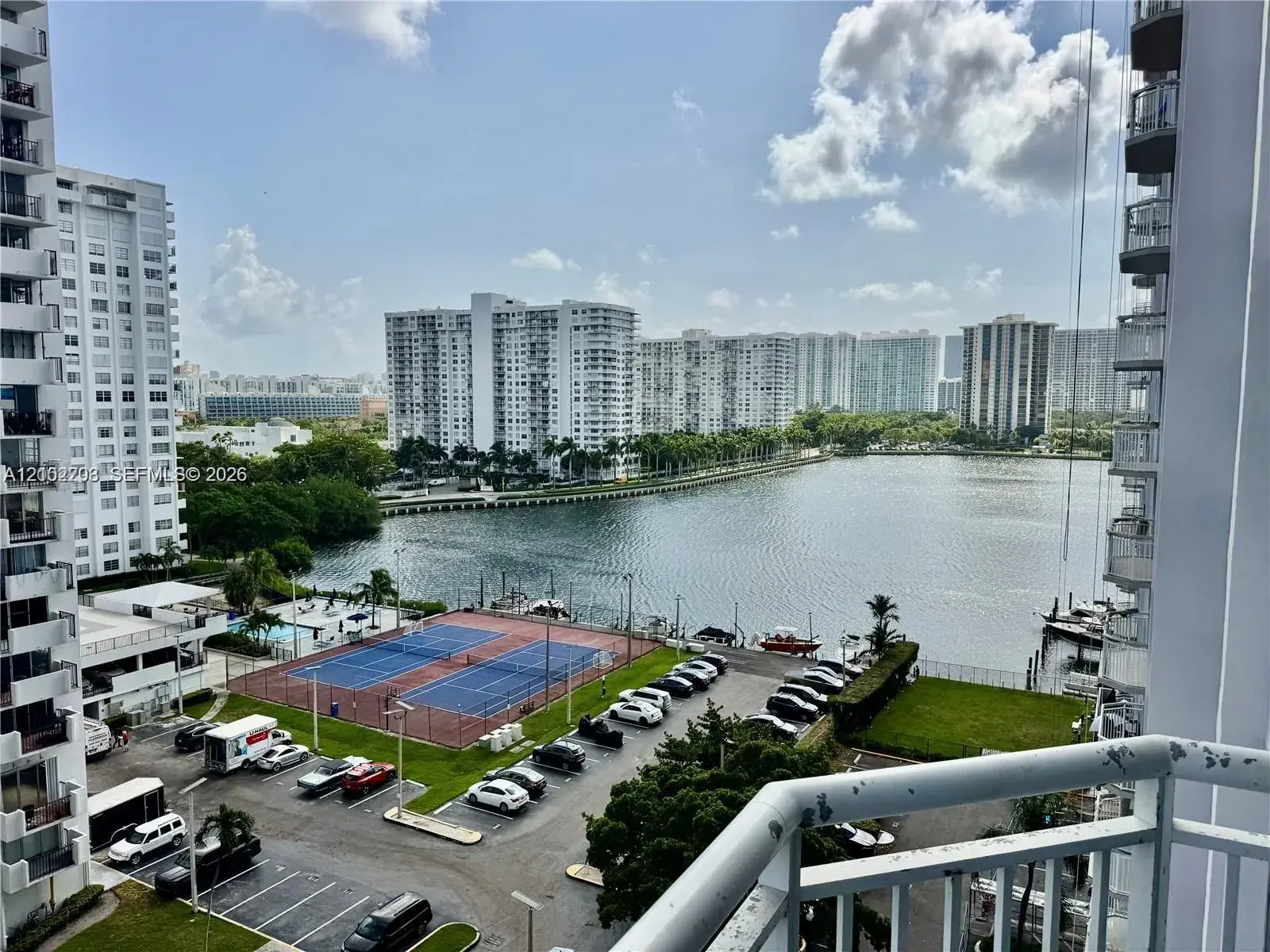 2 bedroom 2 bath Residential Lease for rent at 18051 Biscayne Blvd # 1002, Aventura FL 33160