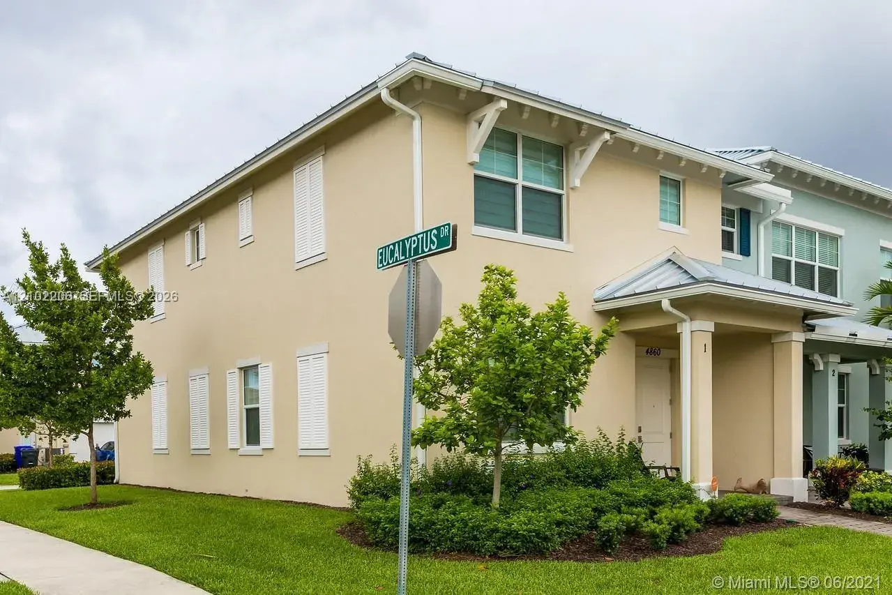 3 bedroom 2 bath Residential Lease for rent at 4860 Eucalyptus Dr # 1, Hollywood FL 33021