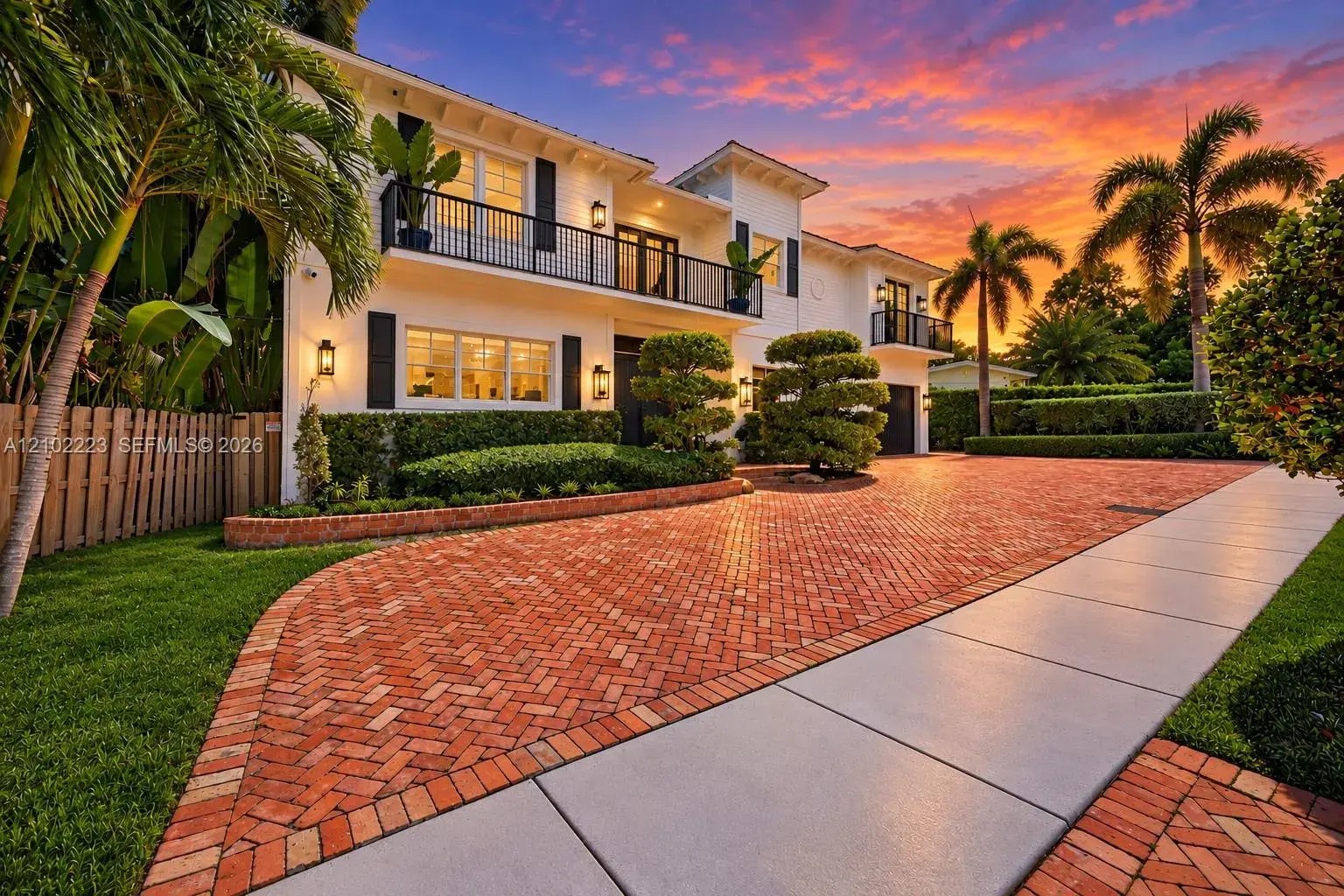 5 bedroom 5 bath Residential for sale at 1404 SE 9th St, Fort Lauderdale FL 33316