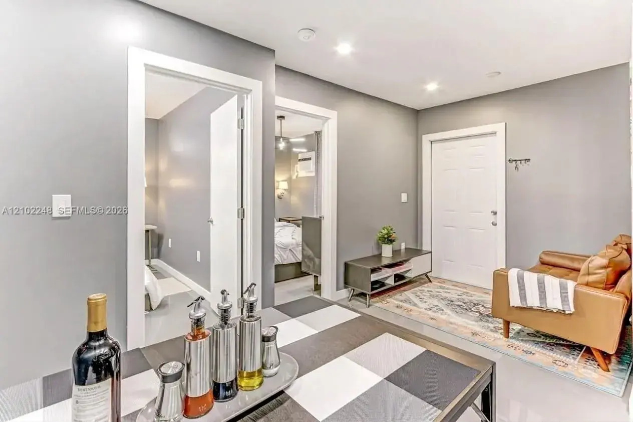 2302 Taylor St # 3, Hollywood FL 33020
