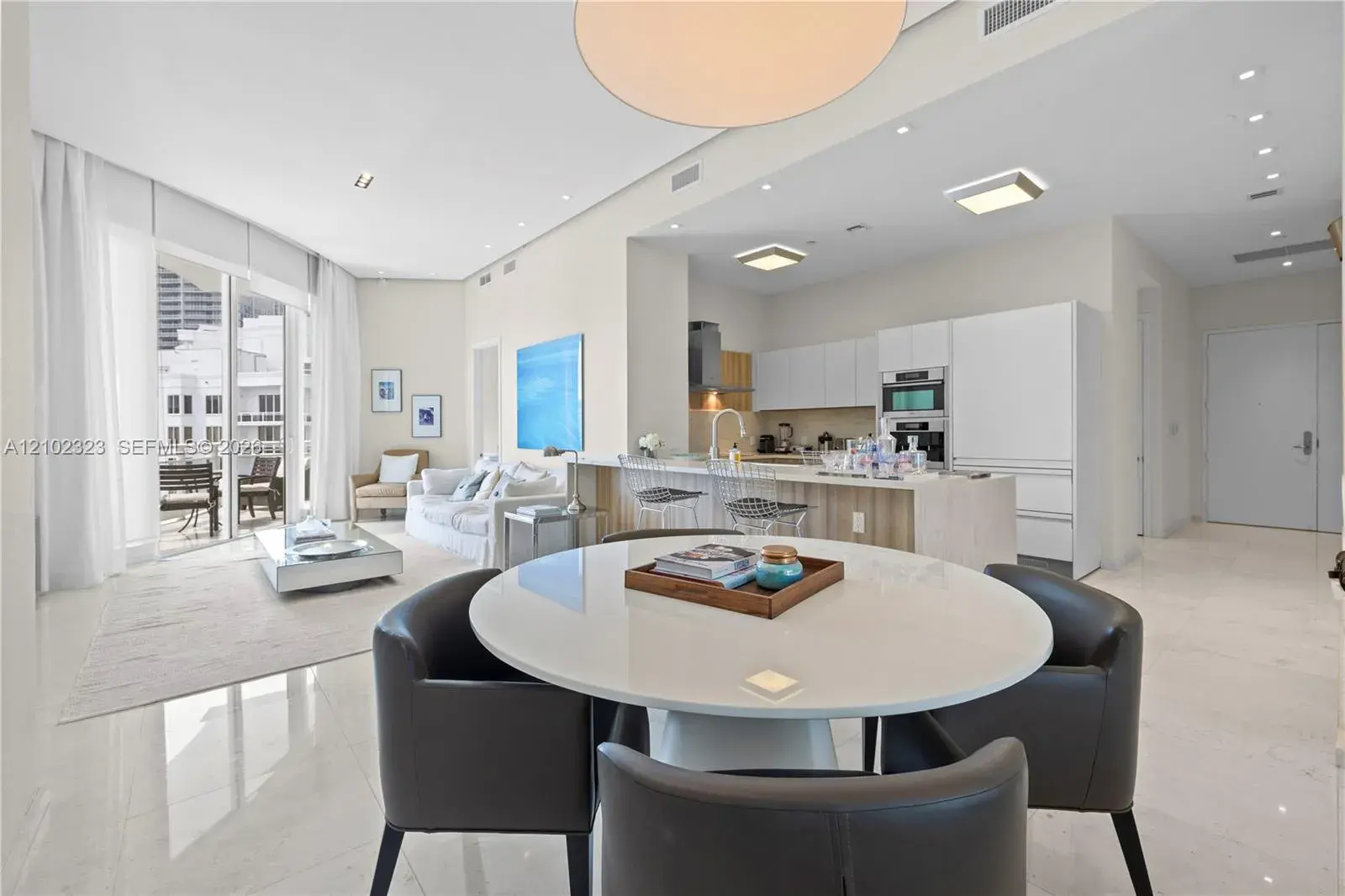 2 bedroom 2 bath Residential for sale at 900 Brickell Key Blvd # 3005, Miami FL 33131