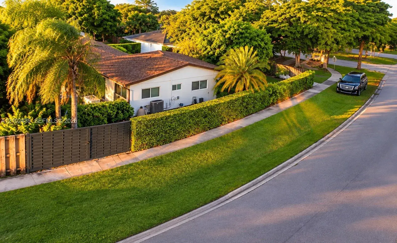 9351 Jamaica Dr, Cutler Bay FL 33189