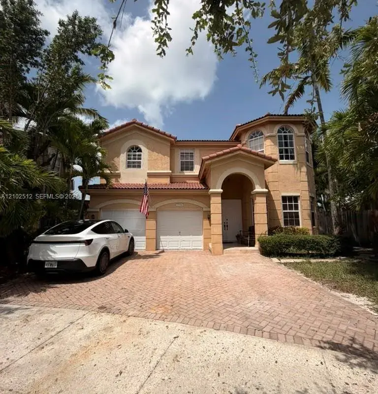 7716 NW 113th Ave, Doral FL 33178