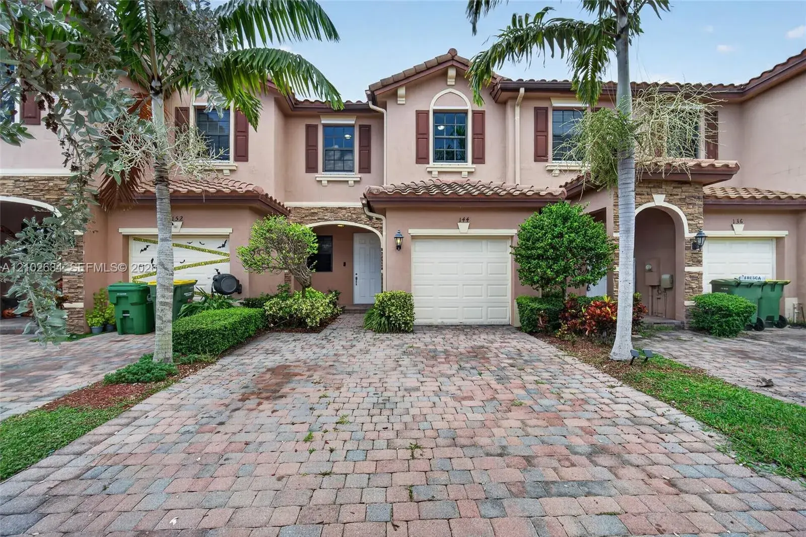 3 bedroom 2 bath Residential for sale at 144 SE 37th Ter, Homestead FL 33033