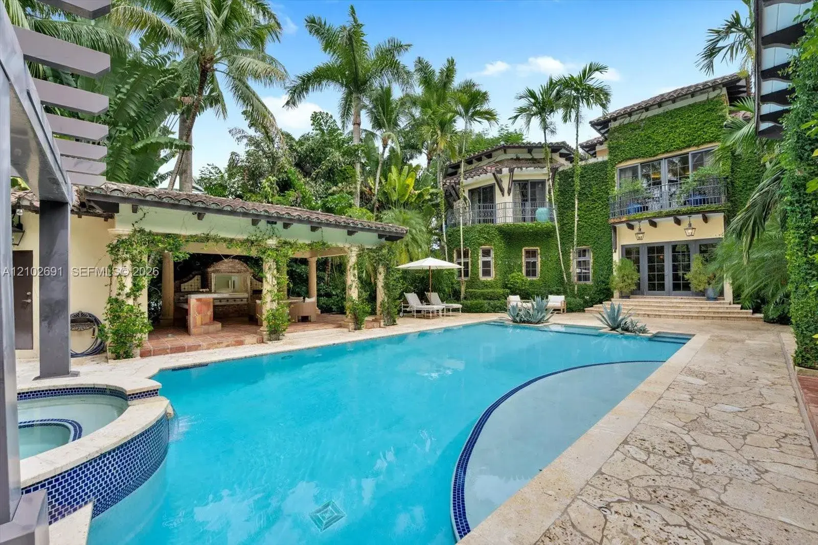 6 bedroom 5 bath Residential for sale at 5746 SW 100th St, Pinecrest FL 33156
