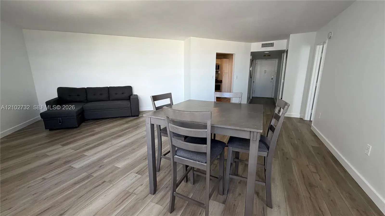 1 bedroom 1 bath Residential Lease for rent at 2750 NE 183rd St # 2106, Aventura FL 33160