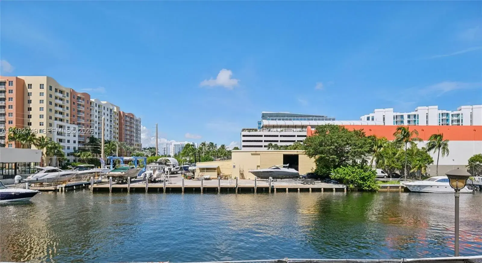 1 bedroom 1 bath Residential for sale at 2931 NE 185th St # 1106, Aventura FL 33180