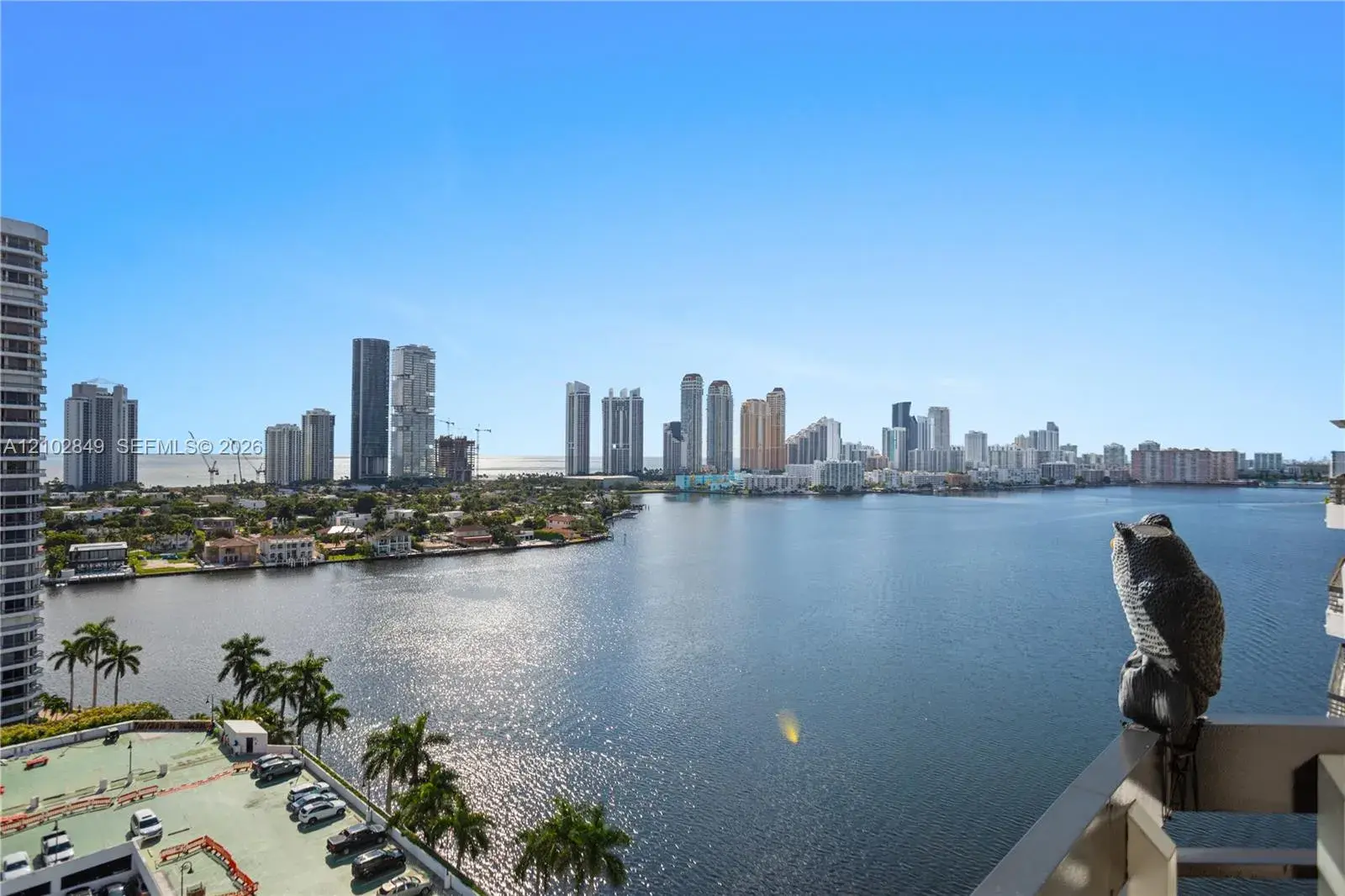 1 bedroom 1 bath Residential for sale at 3600 Mystic Pointe Dr # 16, Aventura FL 33180