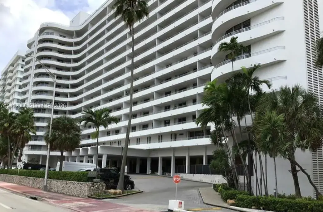 1 bath Residential for sale at 5555 Collins Ave # 15P, Miami Beach FL 33140