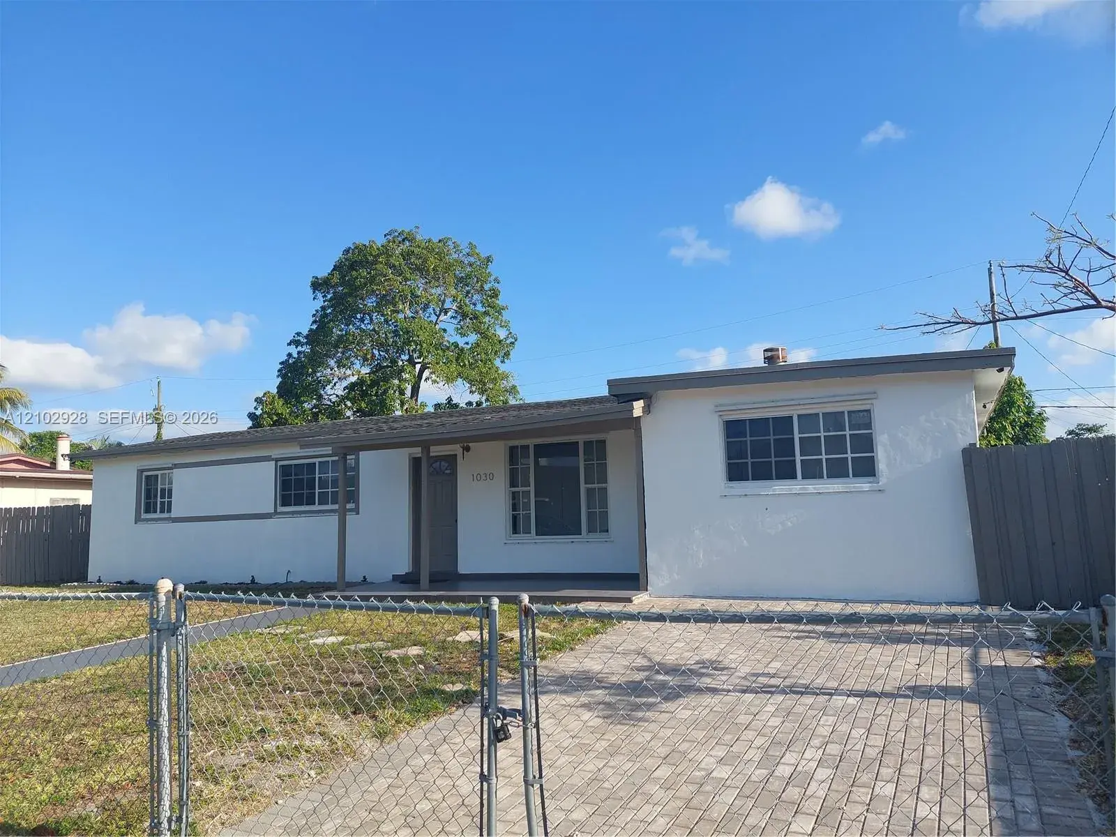 3 bedroom 2 bath Residential for sale at 1030 NE 214th St, Miami FL 33179