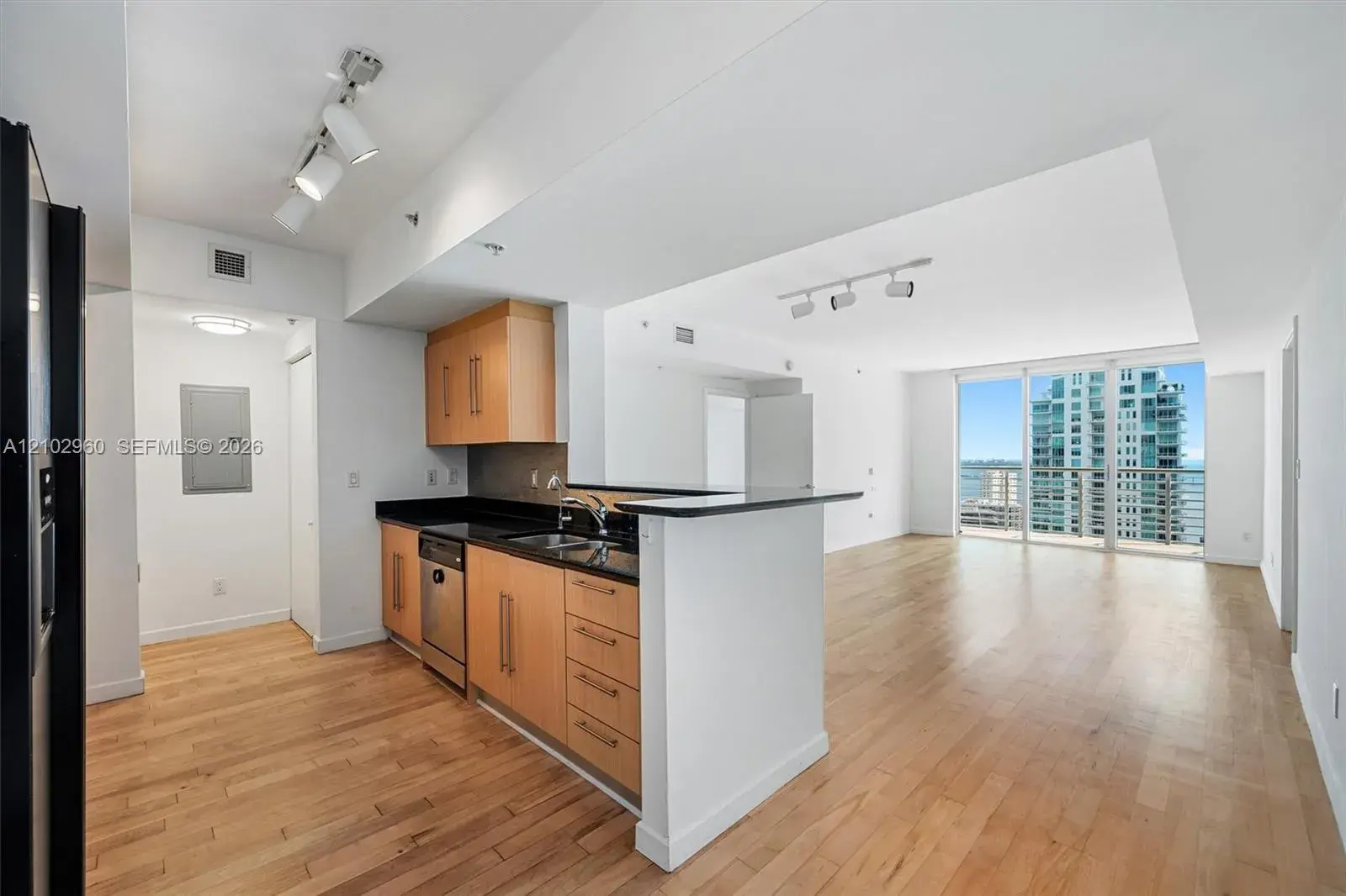 325 S Biscayne Blvd # 3921, Miami FL 33131