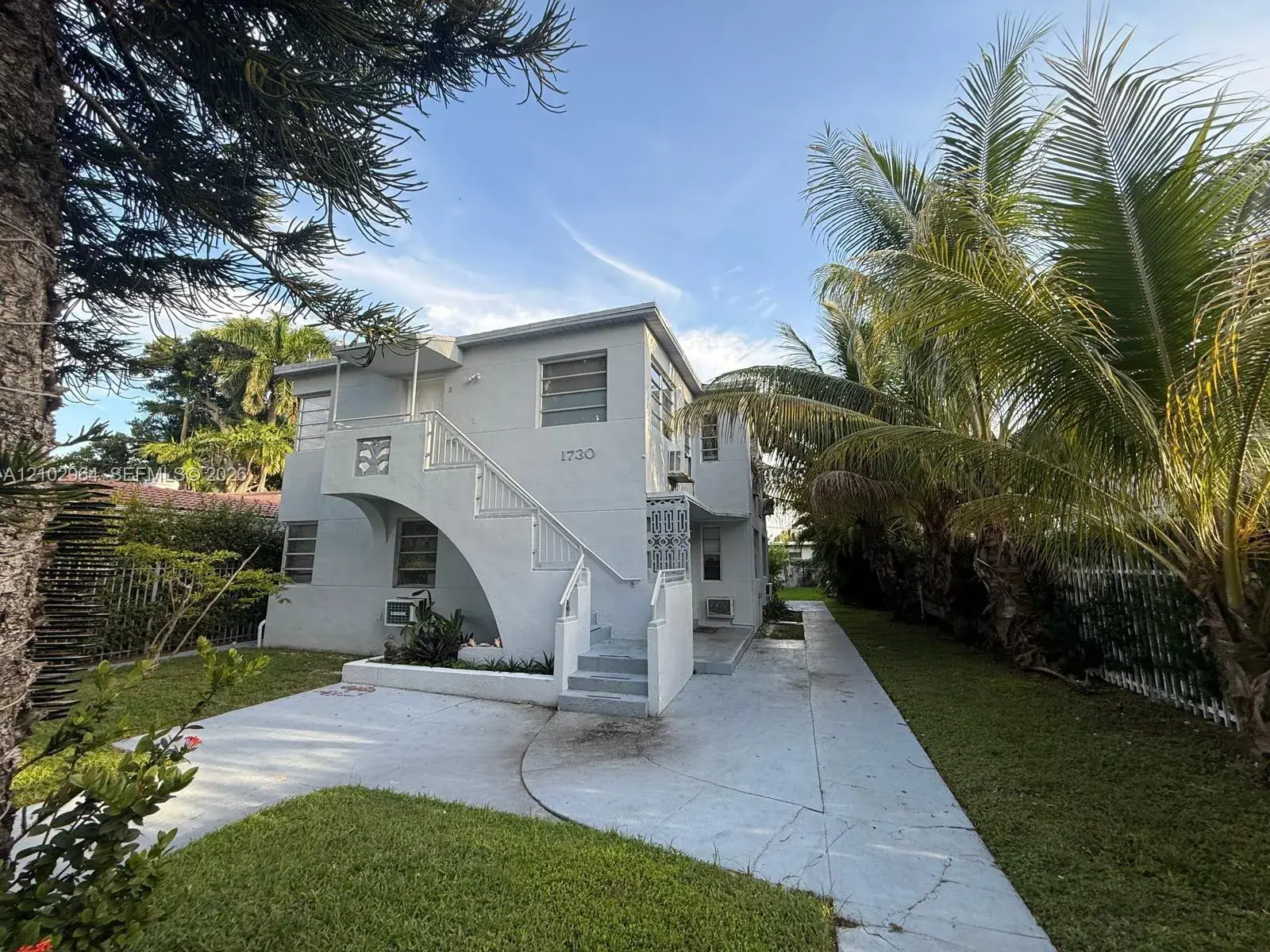 1730 Marseille Dr, Miami Beach FL 33141