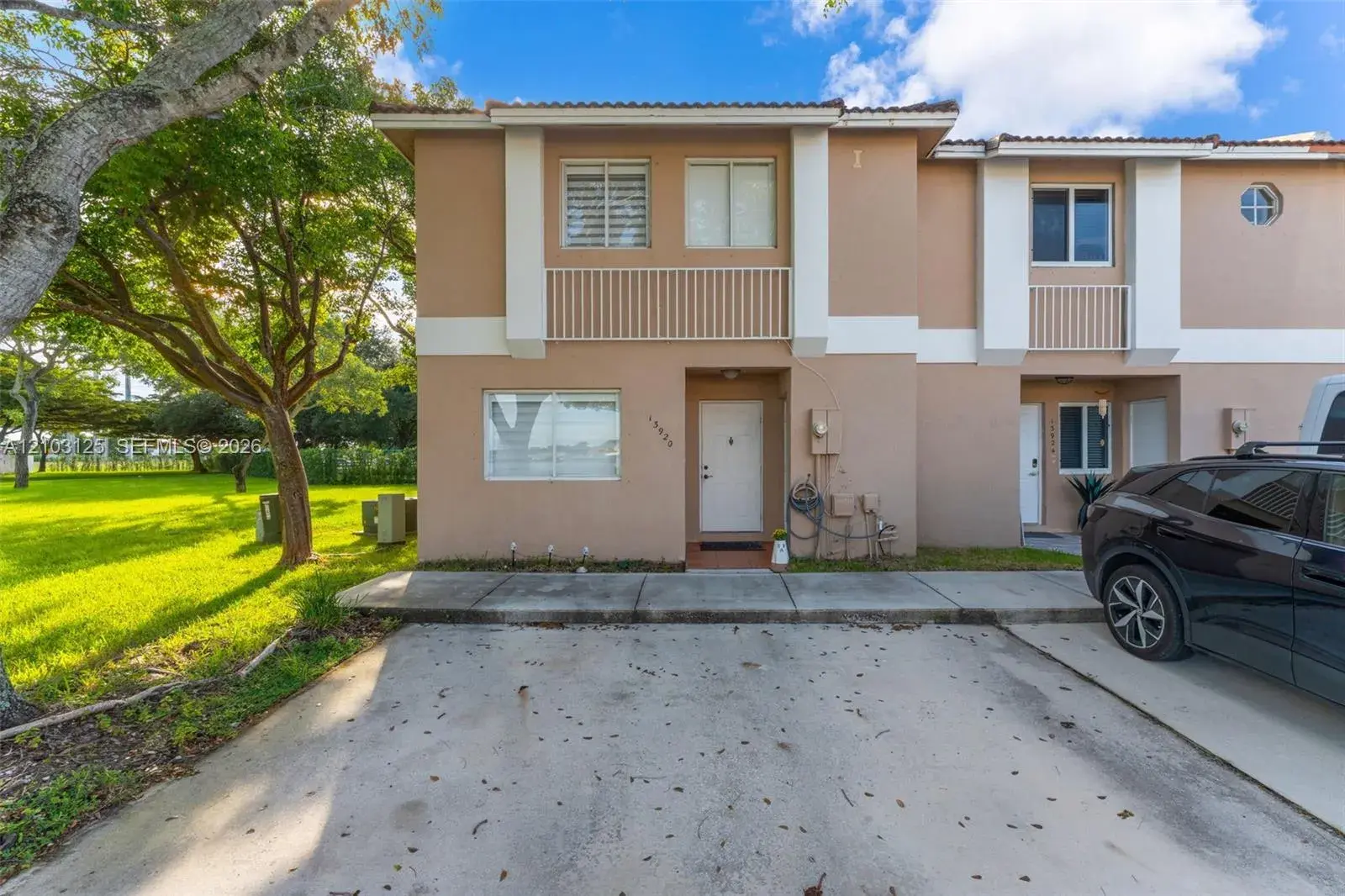 3 bedroom 2 bath Residential for sale at 13920 SW 179th St, Miami FL 33177