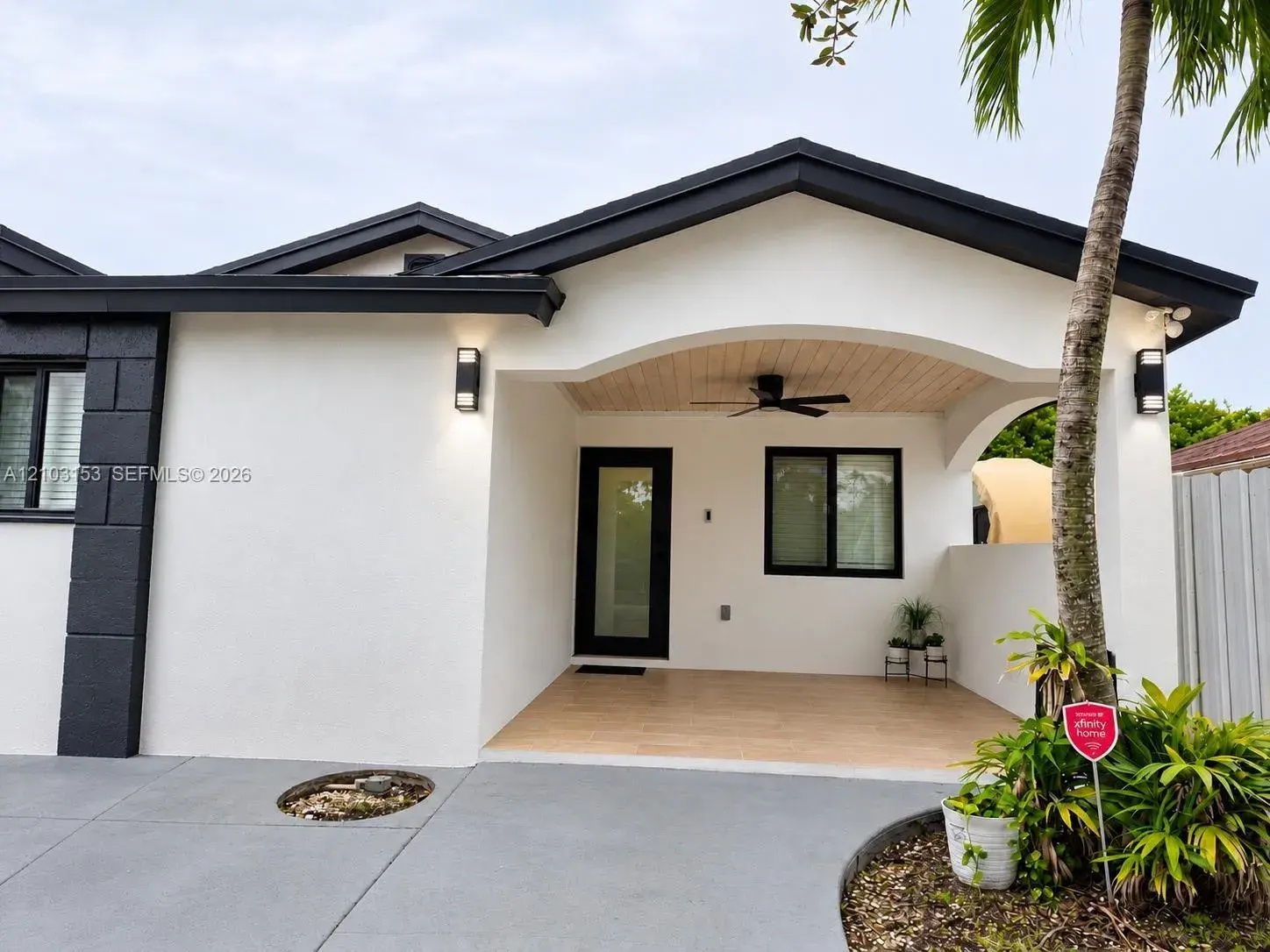 3 bedroom 2 bath Residential for sale at 17931 SW 115th Ave, Miami FL 33157