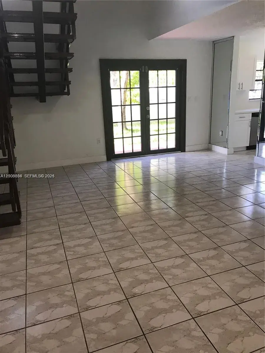 2403 SW 112th Ave, Miami FL 33165
