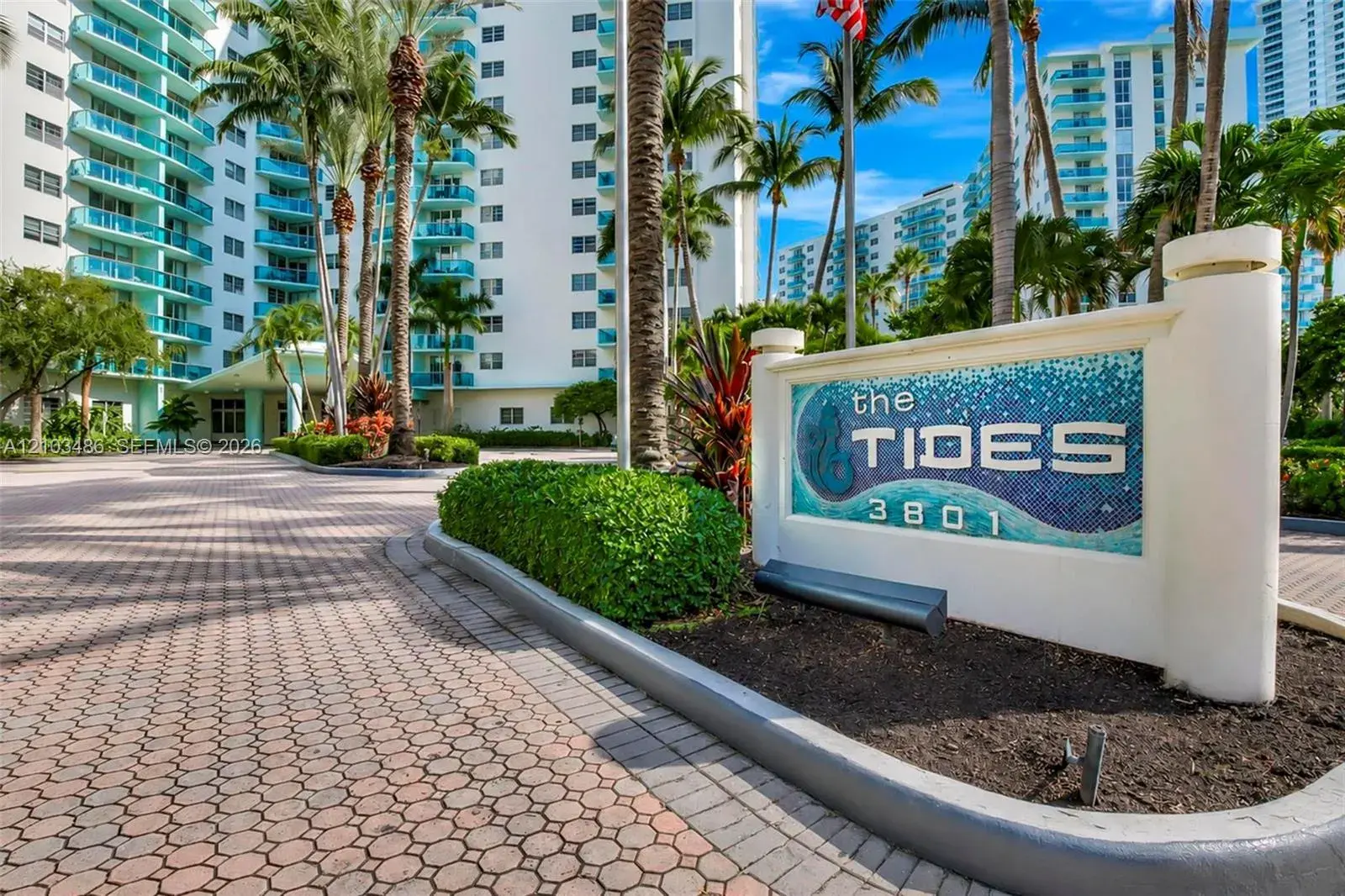 1 bedroom 1 bath Residential Lease for rent at 3801 S Ocean Dr # 8J, Hollywood FL 33019
