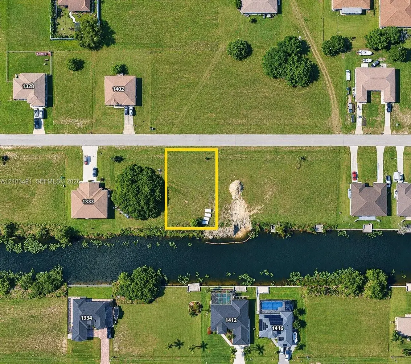 Land/Boat Docks for sale at 1407 NE 8th Pl, Cape Coral FL 33909