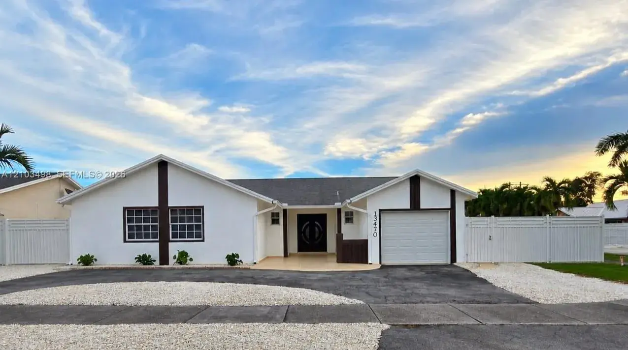 13470 SW 24th St, Miami FL 33175