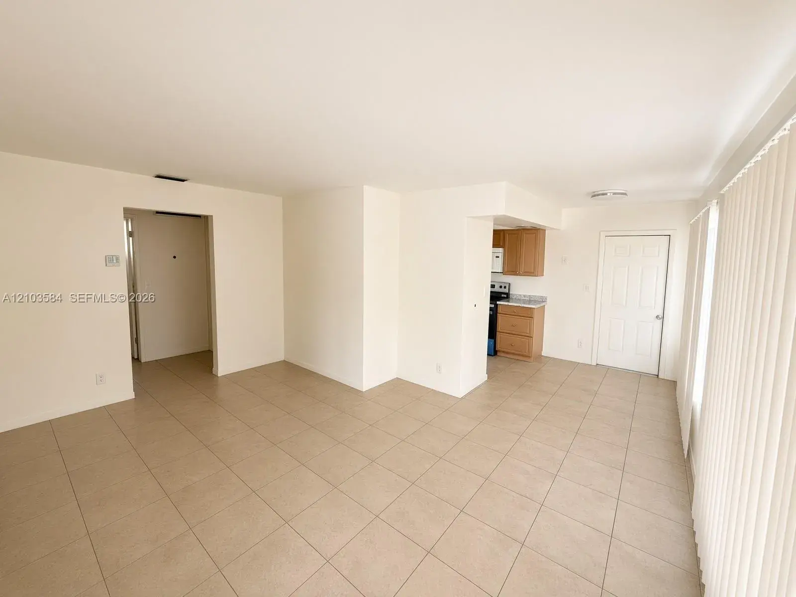 1 bedroom 1 bath Residential Lease for rent at 1904 SW 2nd St # 1908, Fort Lauderdale FL 33312