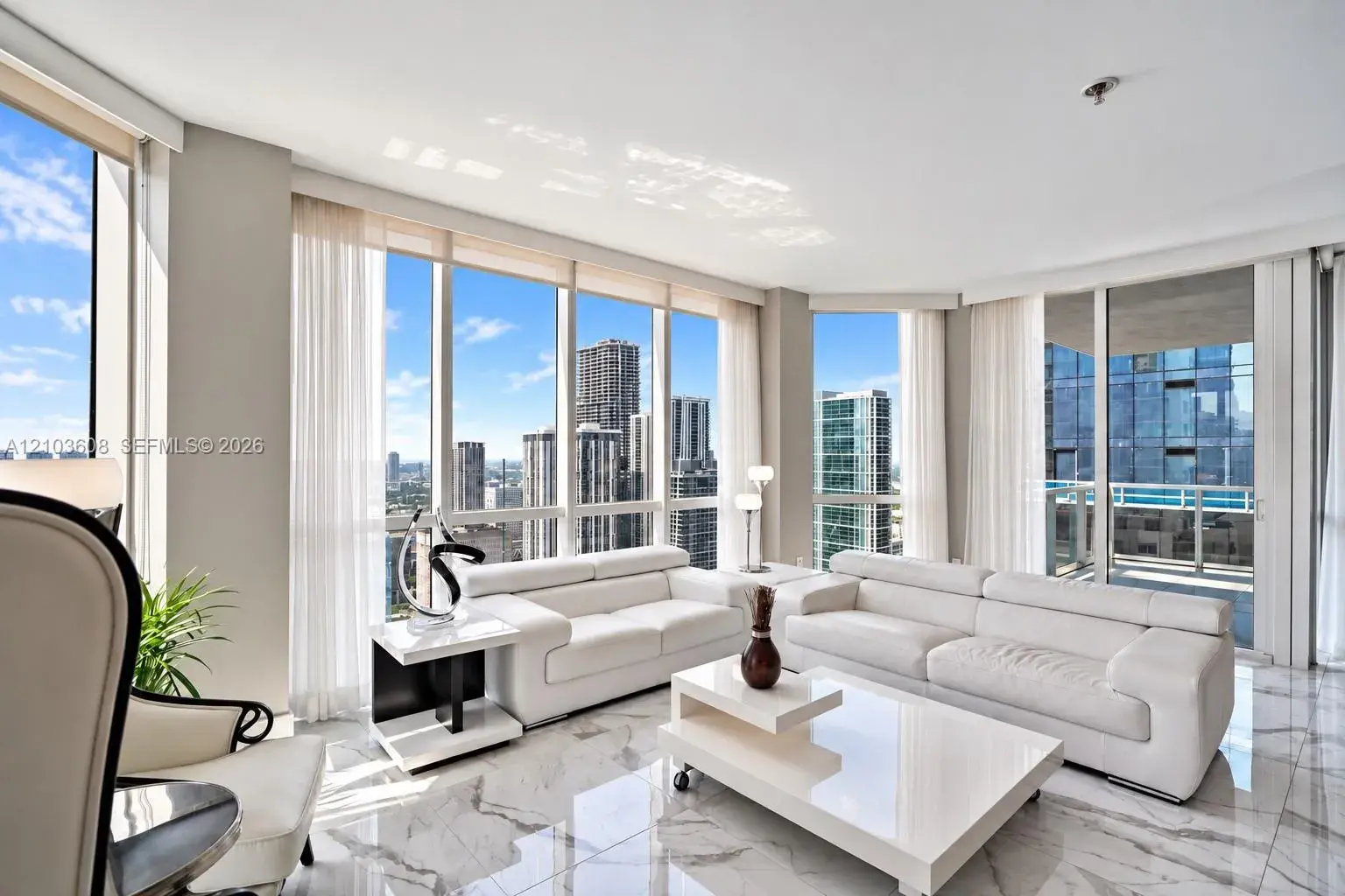 244 Biscayne Blvd # 4308, Miami FL 33132