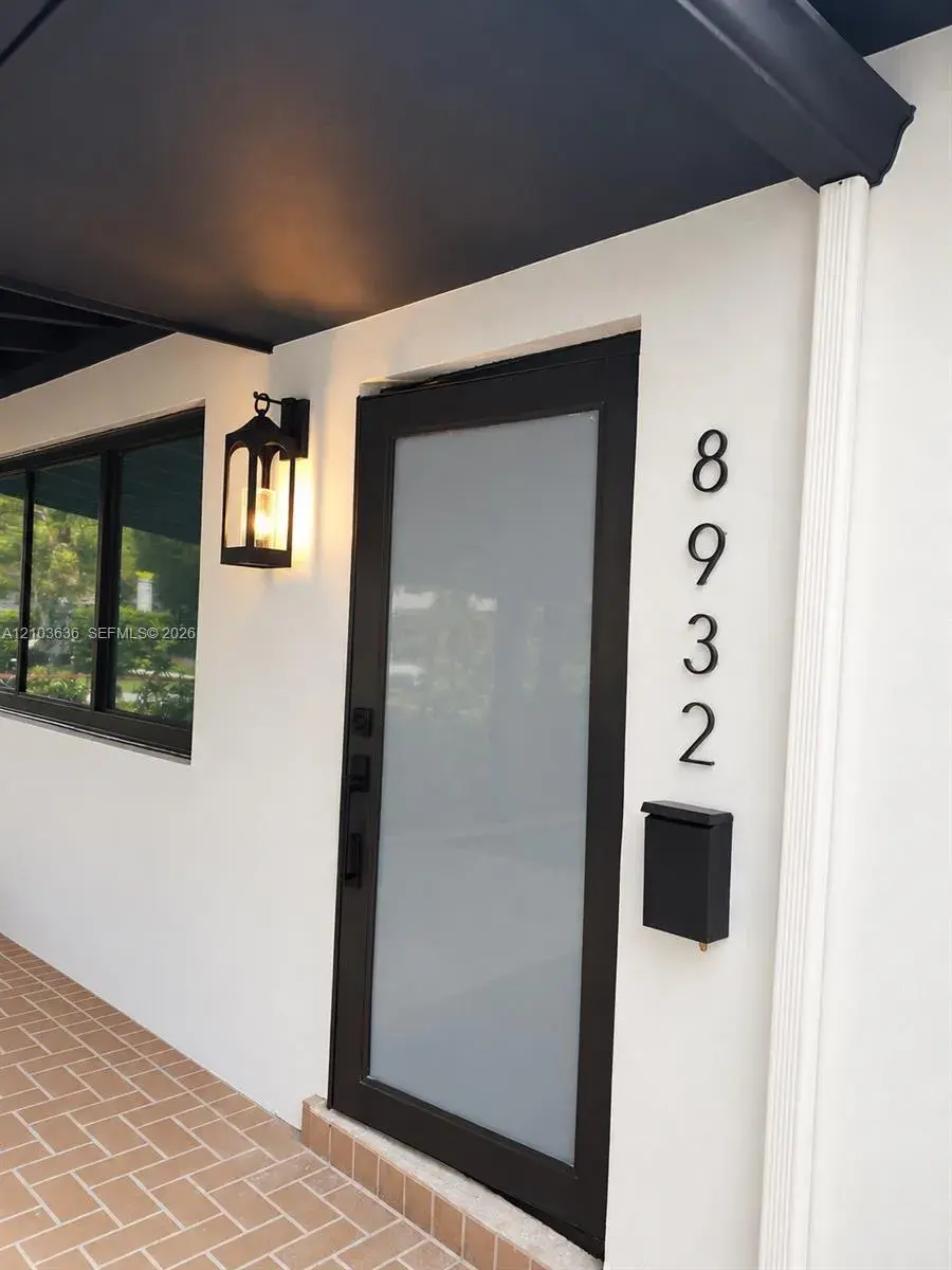 3 bedroom 2 bath Residential for sale at 8932 Ridgeland Dr, Cutler Bay FL 33157