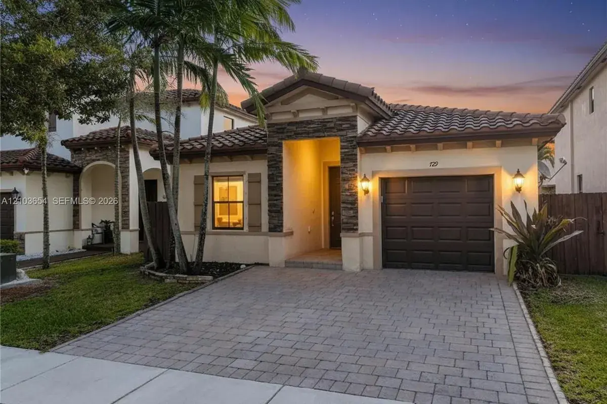 729 SE 34th Ave, Homestead FL 33033