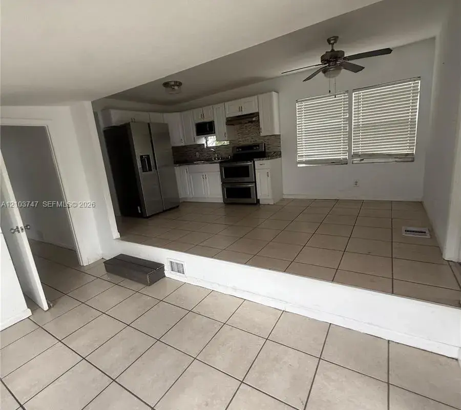 4615 SW 46 Ln, Davie FL 33314
