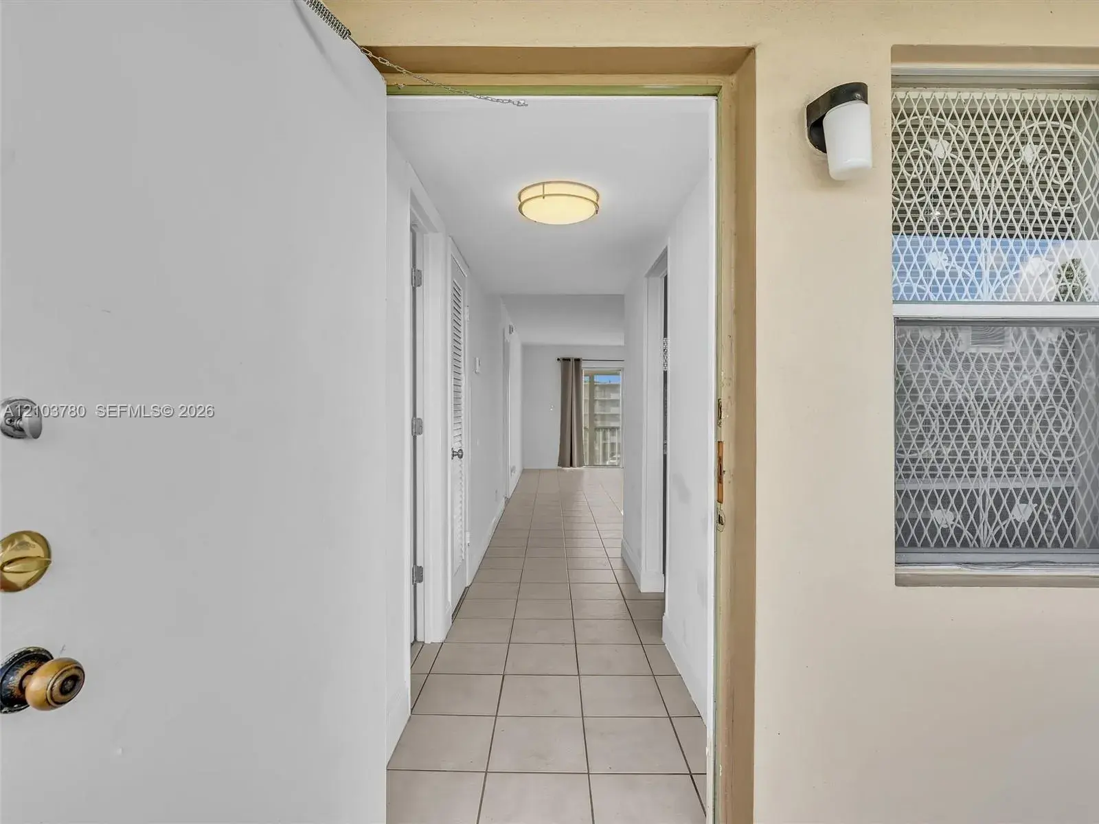 1 bedroom 1 bath Residential Lease for rent at 4700 Washington St # 405, Hollywood FL 33021