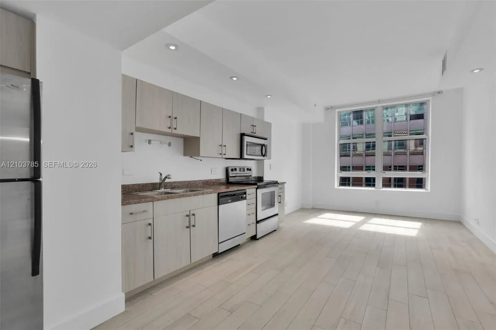 111 E Flagler St # 902, Miami FL 33131