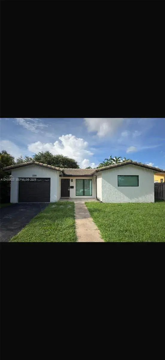2 bedroom 2 bath Residential Lease for rent at 5209 Cleveland St, Hollywood FL 33021