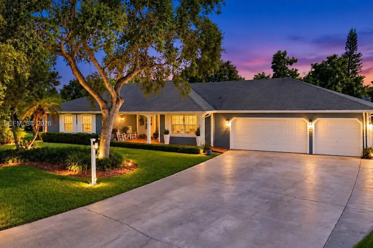 14842 SW 148th St Cir, Miami FL 33196