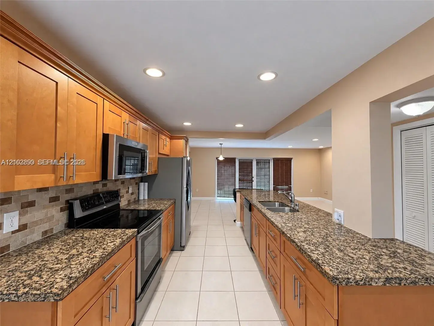 2750 N 34th Ave # 9D, Hollywood FL 33021
