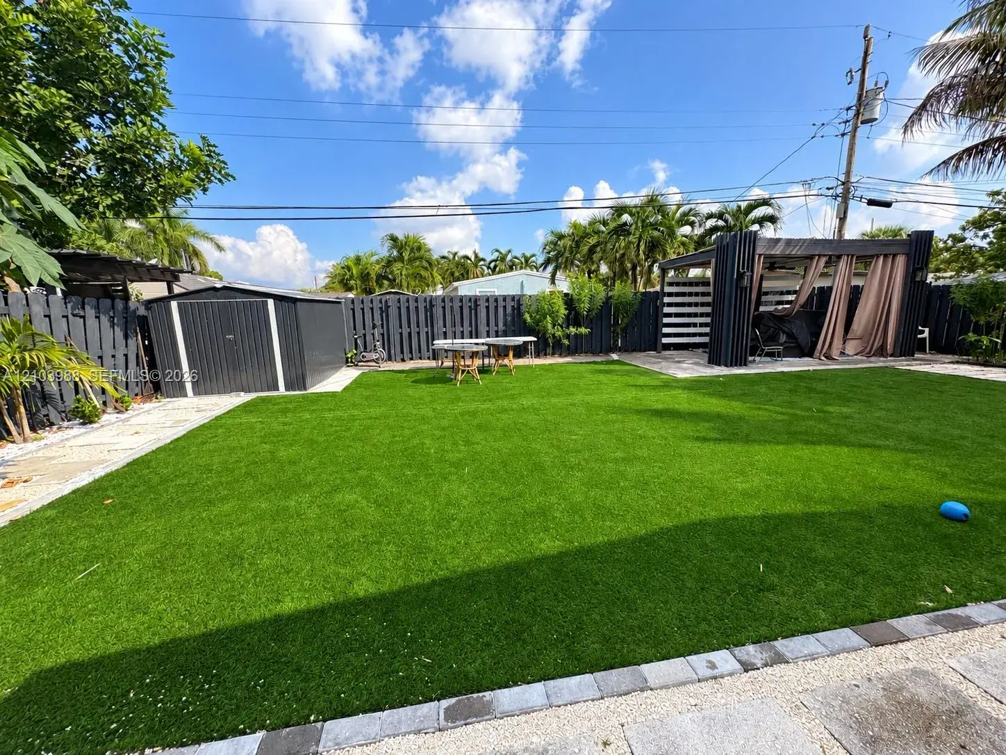 4 bedroom 1 bath Residential for sale at 6115 Southgate Blvd, Margate FL 33068